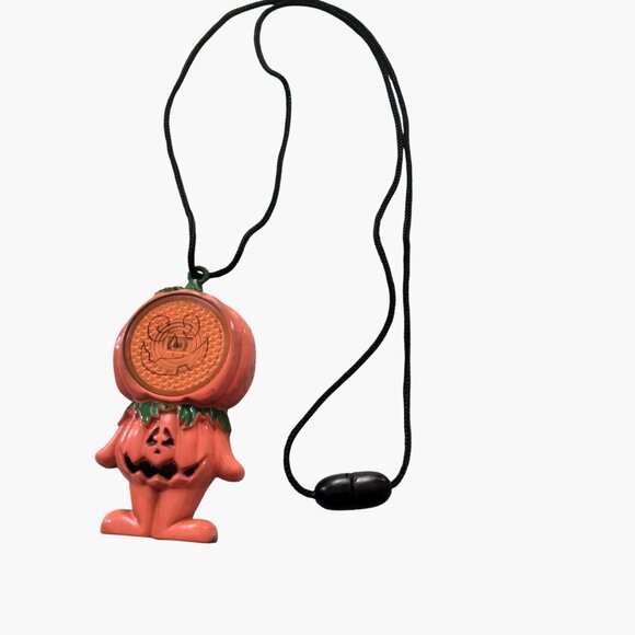 Halloween Light Up Pumpkin Necklace Flashing Colors - Picture 5 of 6